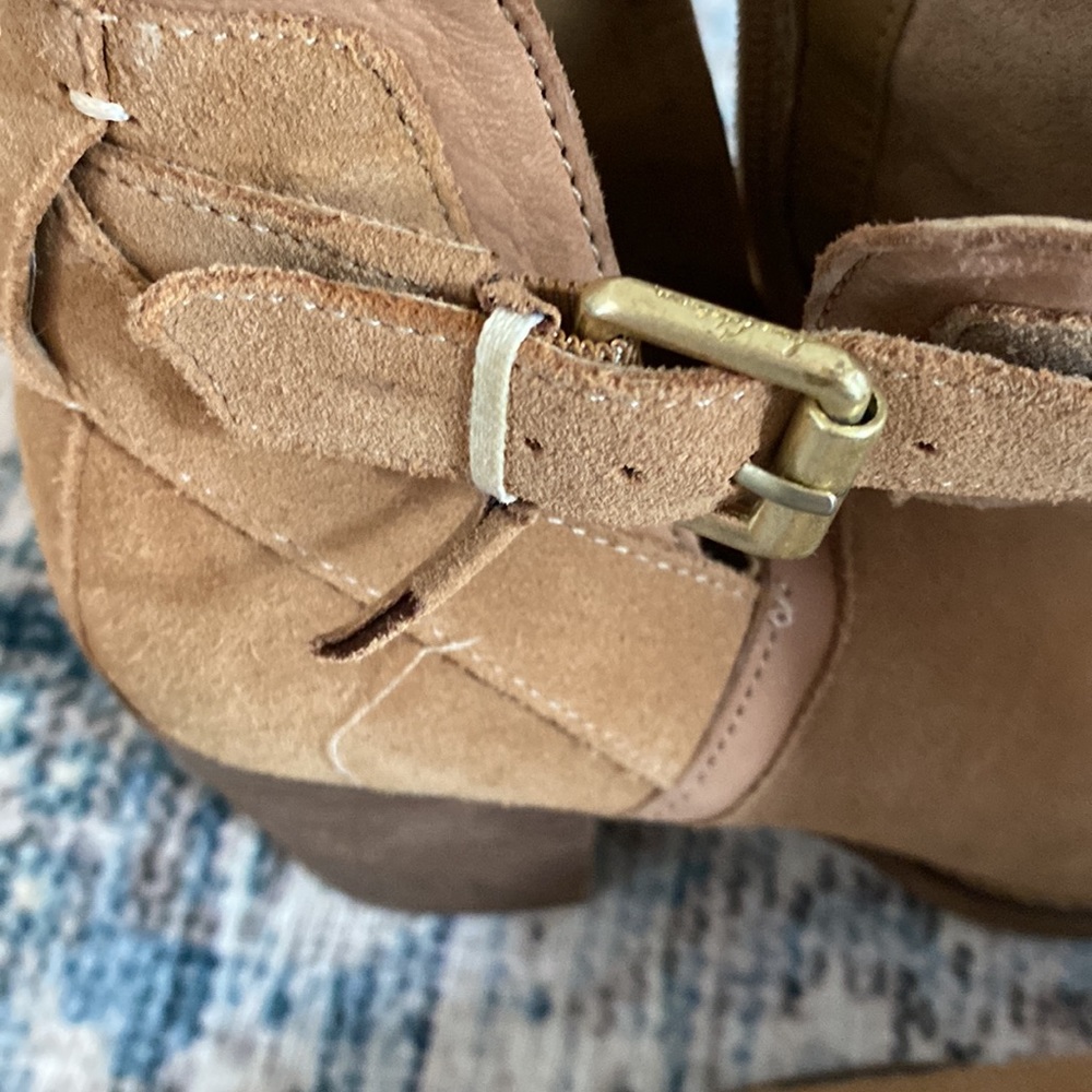Sam Edelman Booties - Picture 4 of 6